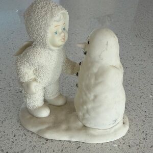 Charming Winter Figurine - White